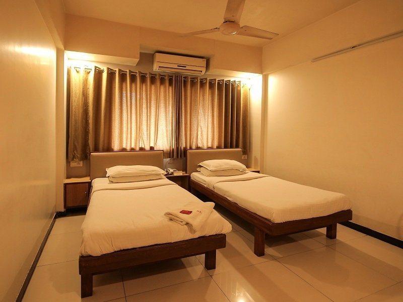Hotel Sangam Karad Exterior photo